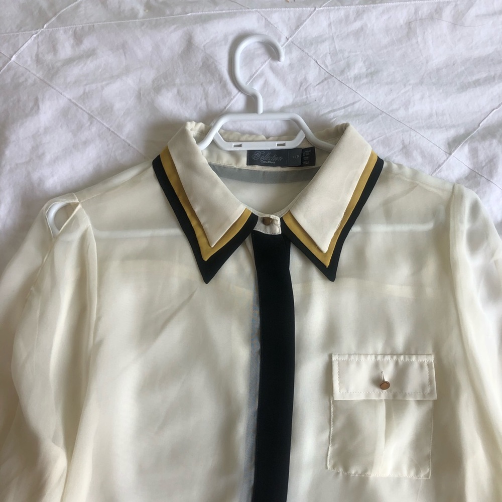 Button down blouse - Picture 4 of 6
